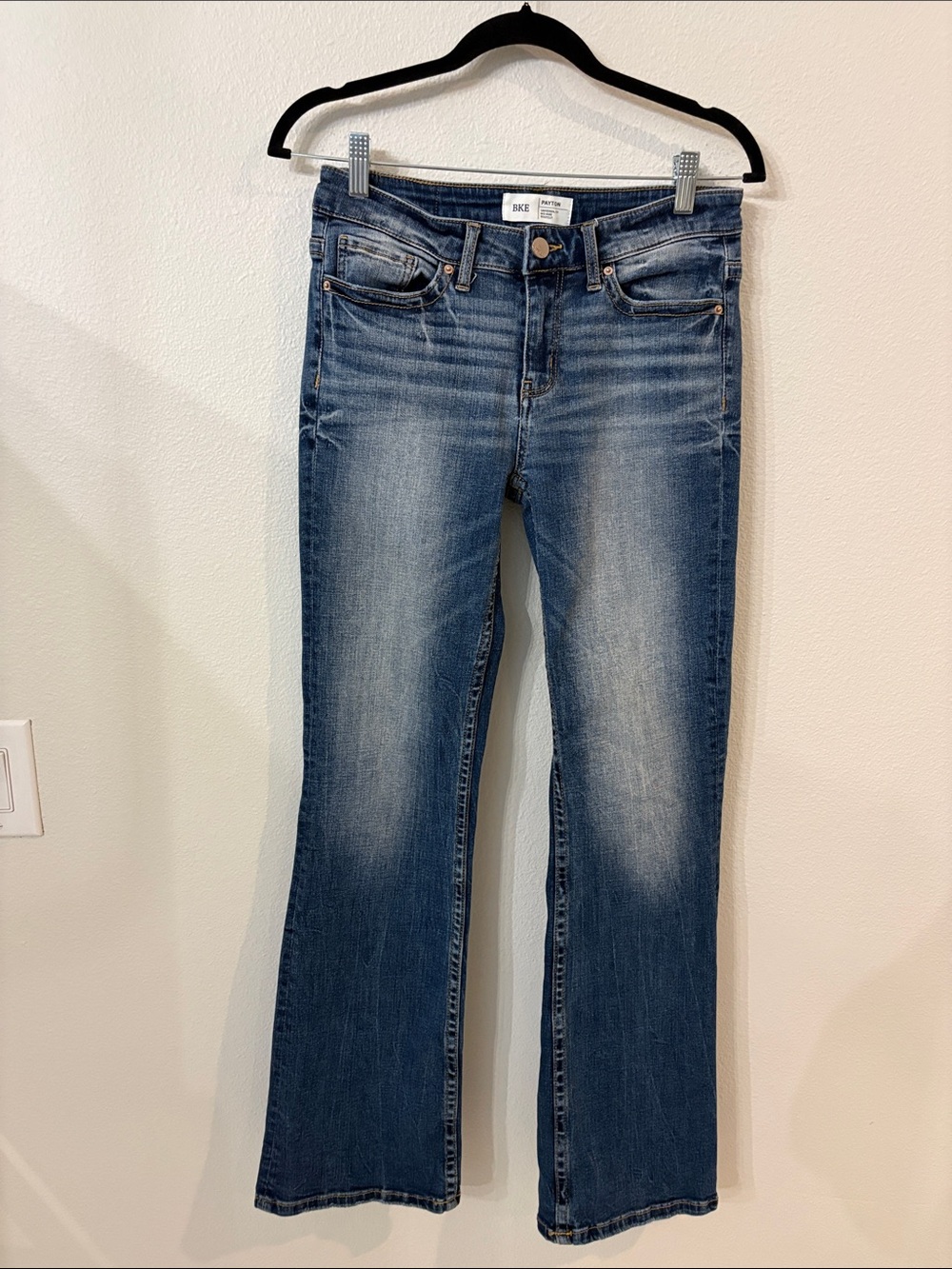 BKE Women's Mid-Rise Boot Cut “Payton” Jeans - Medium Blue Wash Size 26 x  31.5